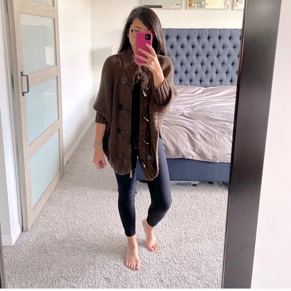 FYLO Olive Green Zip Poncho - Picture 6 of 7